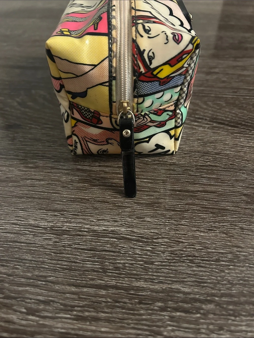 Kate Spade Pop Art Cosmetic Case